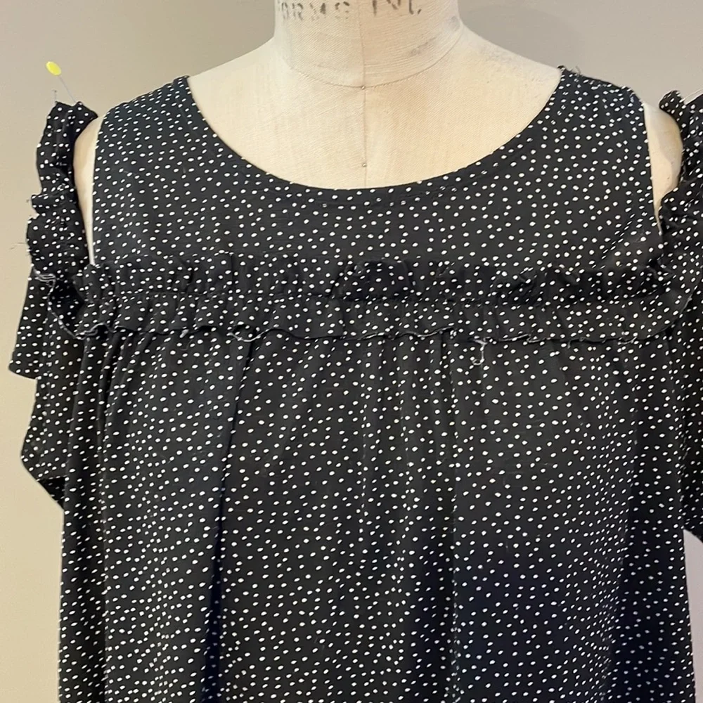 Lauren Conrad split sleeve polka dot blouse - Picture 2 of 7